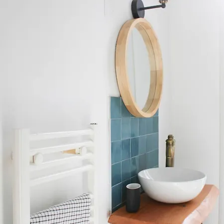 Practical And Pleasant 20 M Montreuil (Seine-Saint-Denis)