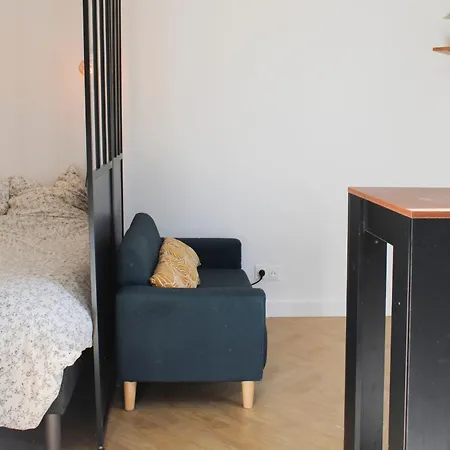 Practical And Pleasant 20 M Apartment *