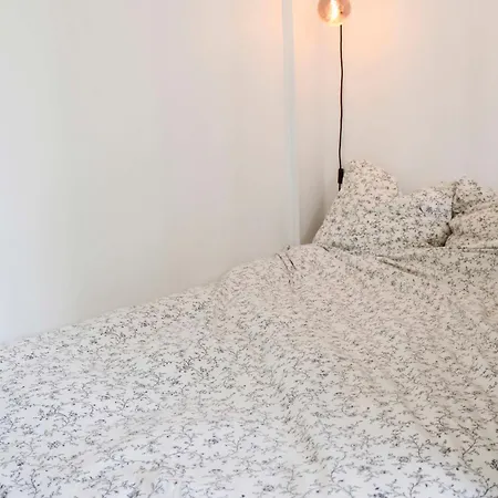 Practical And Pleasant 20 M *