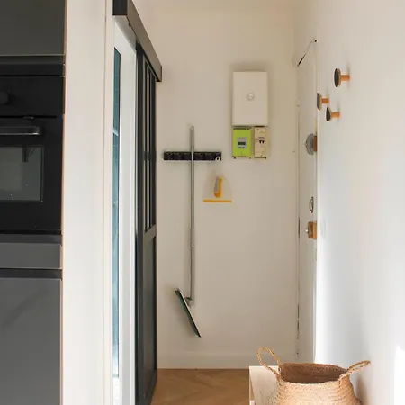 Practical And Pleasant 20 M Apartment